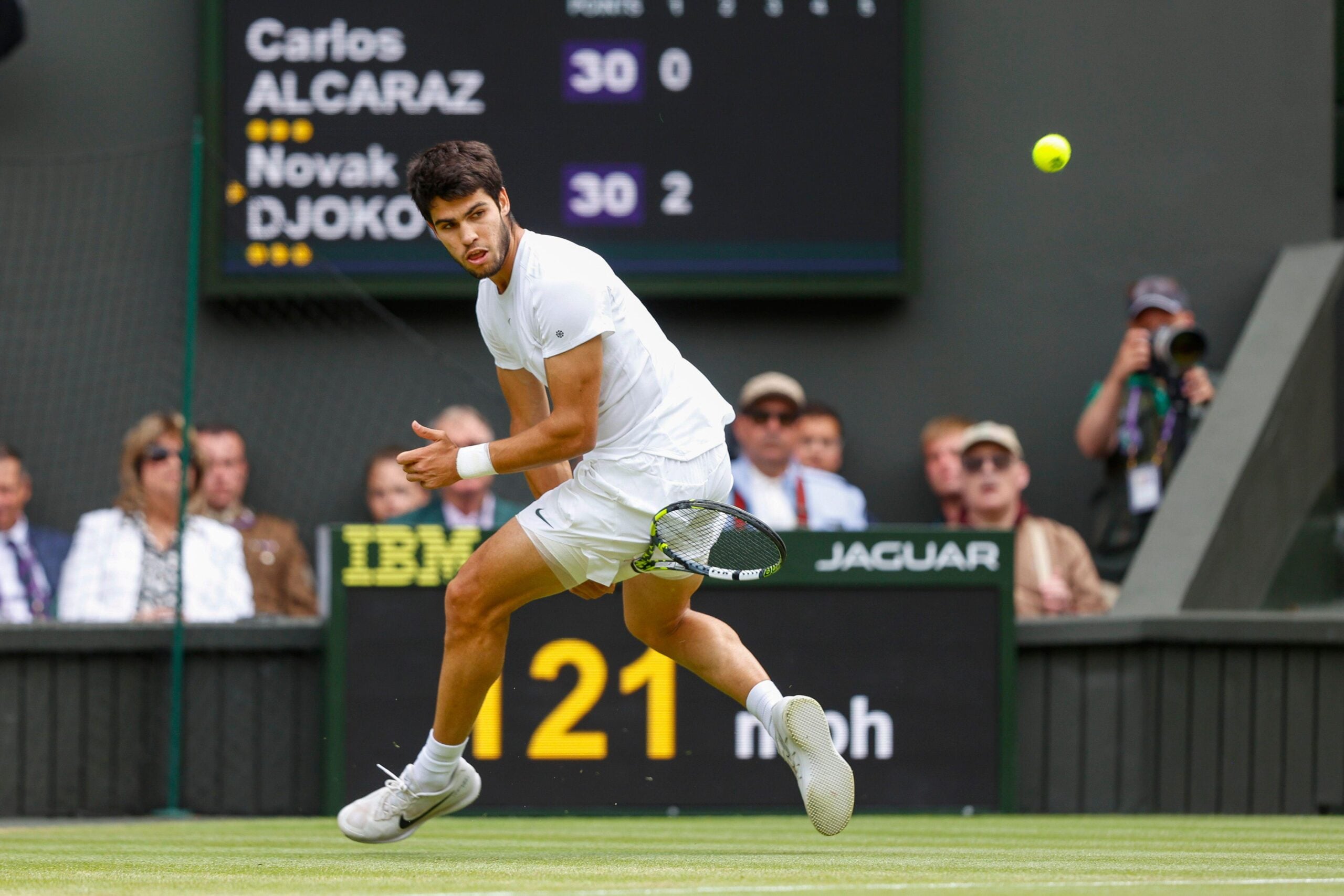Pronósticos Wimbledon 2025 Apuestas de Tenis de Campo
