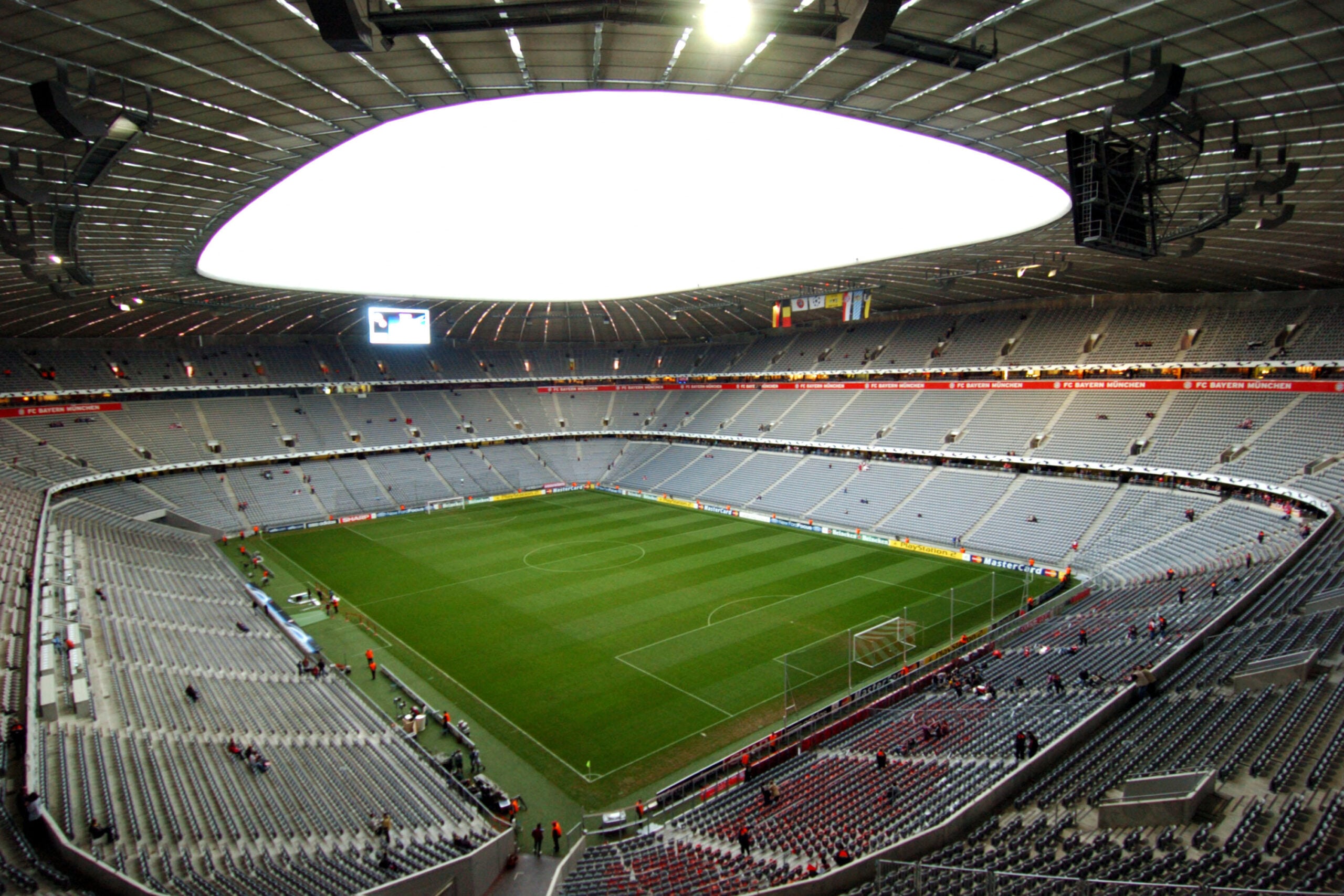 Pronósticos Bayern Múnich vs Arsenal: Apuestas y cuotas de la Champions League 2026/27