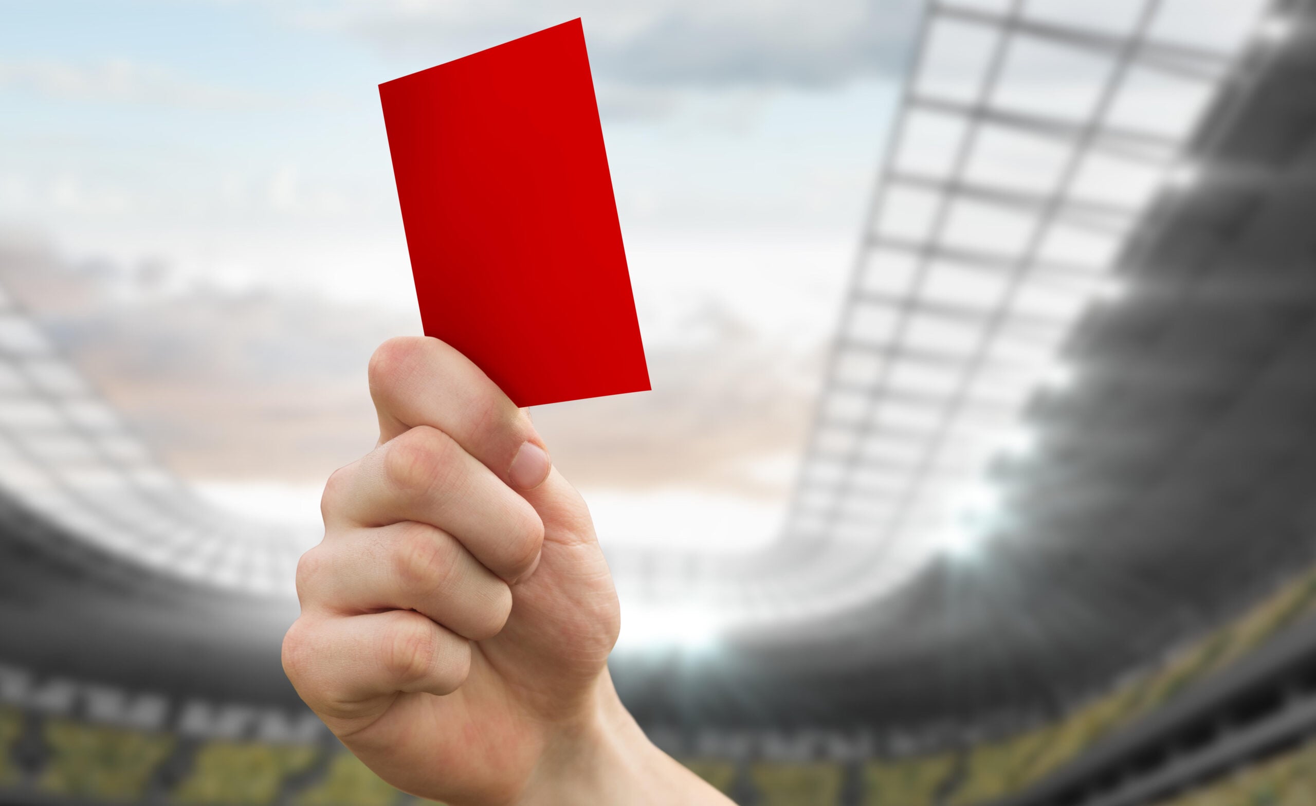 Cómo apostar a que un jugador recibe una tarjeta